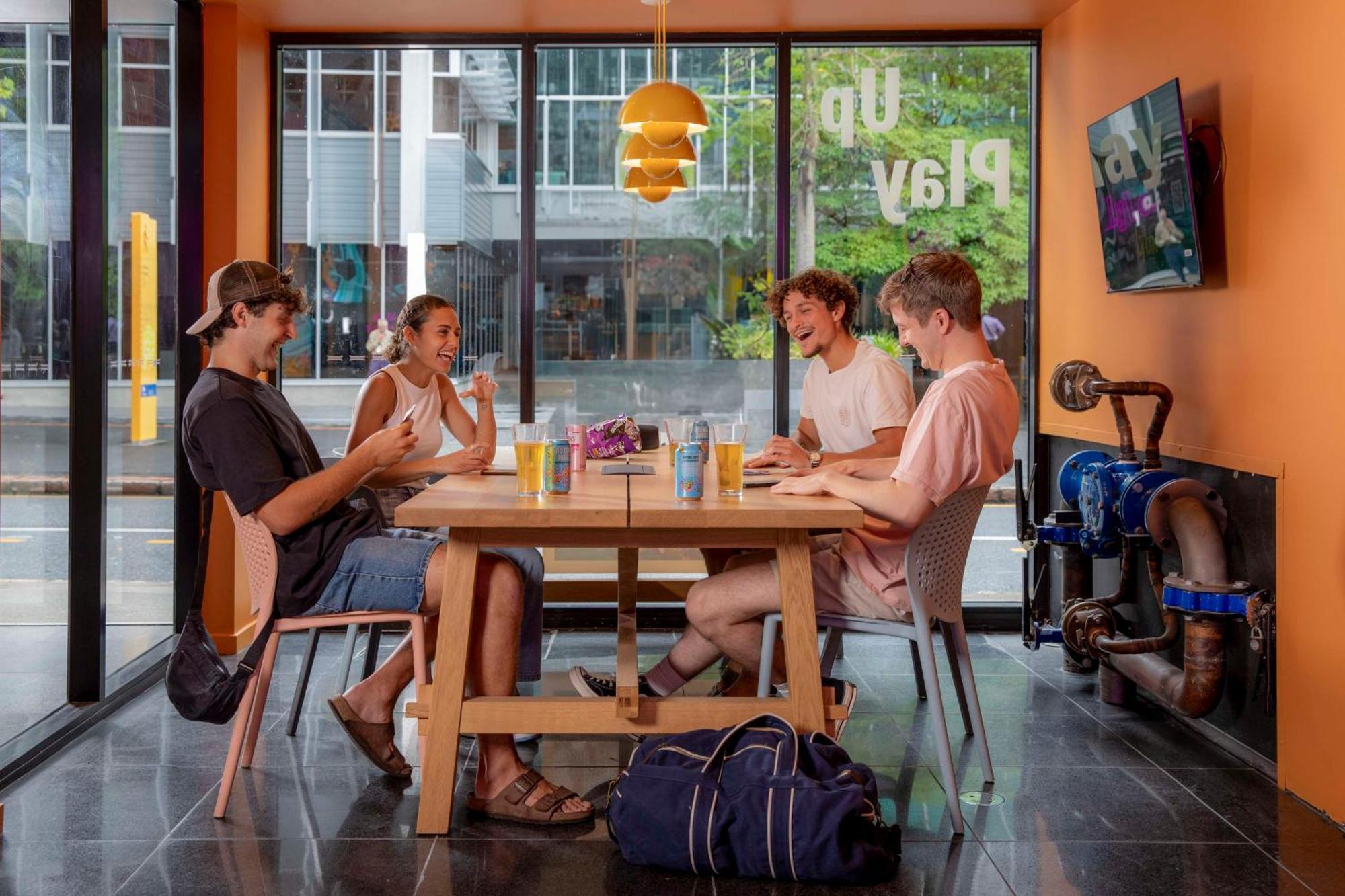 Lylo Brisbane Hostel Екстериор снимка